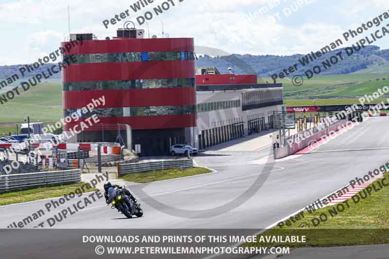 cadwell no limits trackday;cadwell park;cadwell park photographs;cadwell trackday photographs;enduro digital images;event digital images;eventdigitalimages;navarra;no limits trackdays;peter wileman photography;racing digital images;trackday digital images;trackday photos
